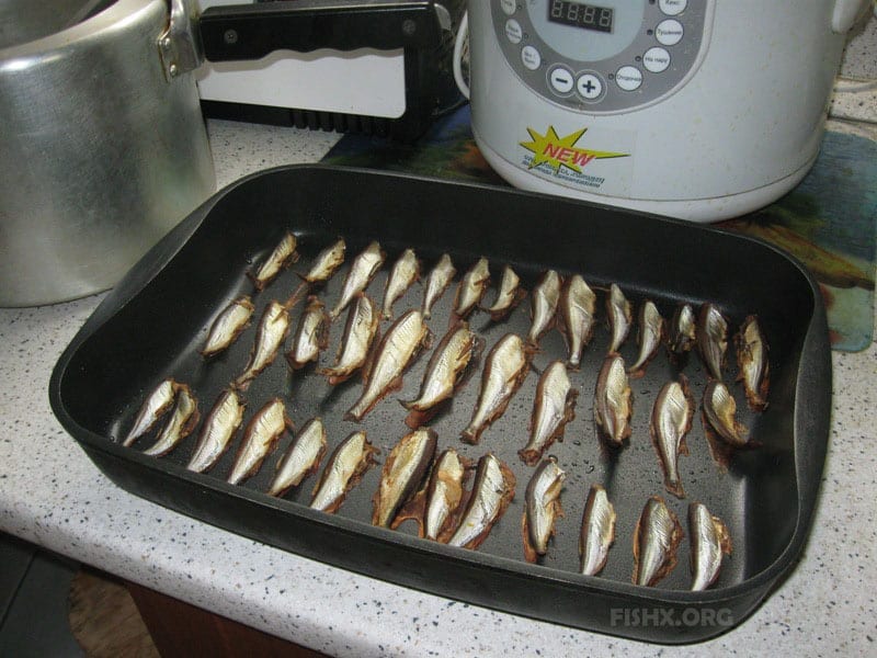 Уклейка, зажареная в тесте – рыбные рецепты